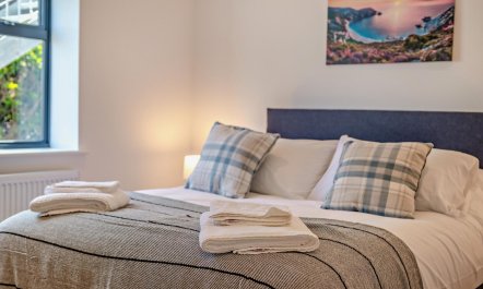 4 Bed in St. Ives 3