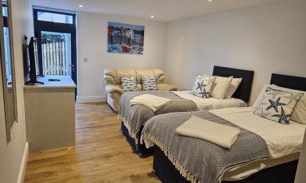 4 Bed in St. Ives 4