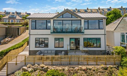 4 Bed in St. Ives