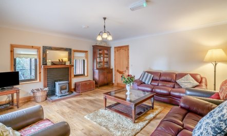 3 Bed in Glengarriff 1