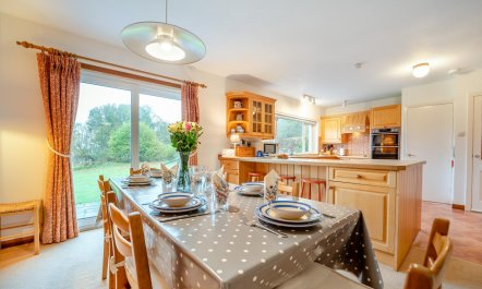 3 Bed in North Connel 7