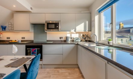 1 Bed in Teignmouth 7