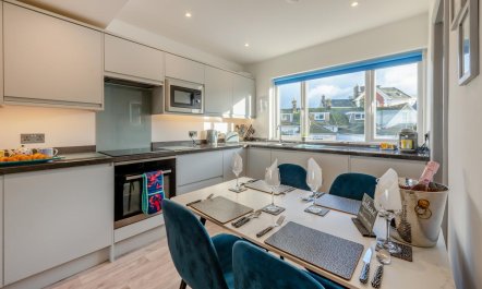 1 Bed in Teignmouth 5