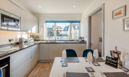 1 Bed in Teignmouth 6