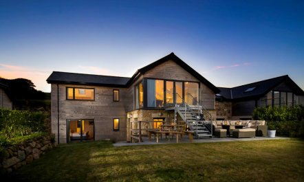4 Bed in Carbis Bay
