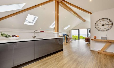 4 Bed in Carbis Bay 9