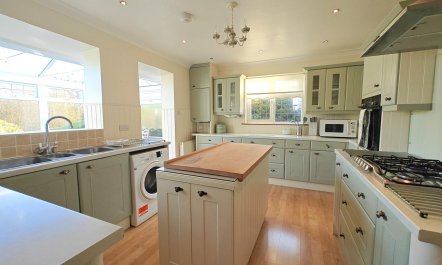 2 Bed in Brighstone 4