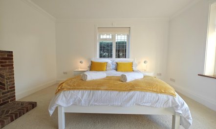 2 Bed in Brighstone 8