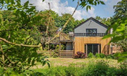 4 Bed in Black Torrington 1