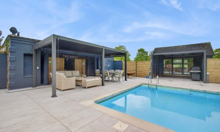 7 Bed in Petham