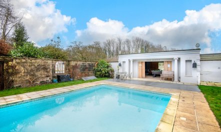 7 Bed in Petham