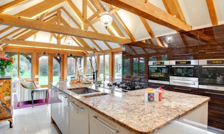 7 Bed in Petham 1