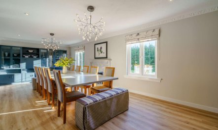 6 Bed in Largs 8