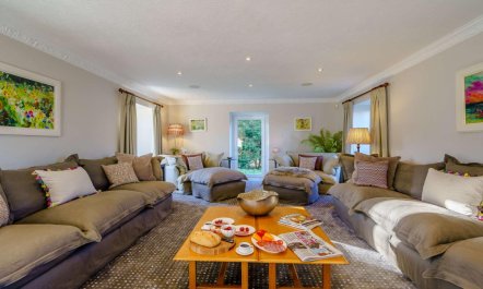 6 Bed in Largs 3