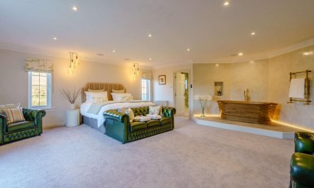 6 Bed in Largs 0