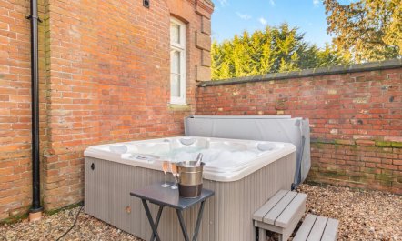 3 Bed in Bessingham 1