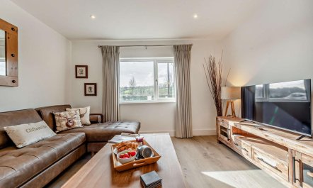 2 Bed in Llanarthney 2