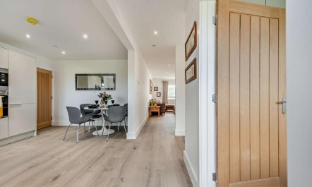 2 Bed in Llanarthney 8