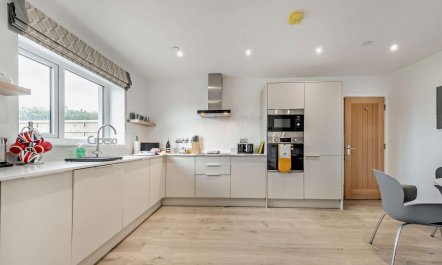 2 Bed in Llanarthney 5