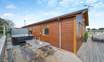 3 Bed in St. Merryn 1