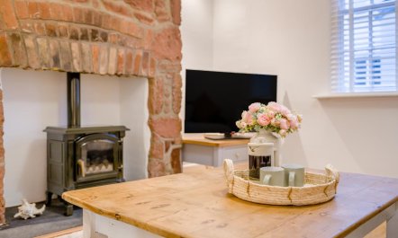 2 Bed in Teignmouth 3