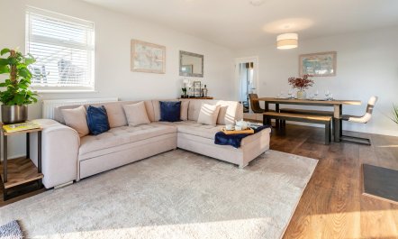 3 Bed in Praa Sands 8