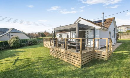 3 Bed in Praa Sands 2