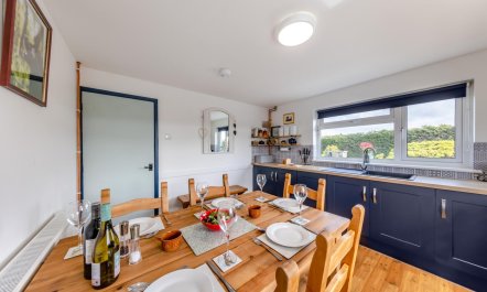 3 Bed in Llanrhystud 4