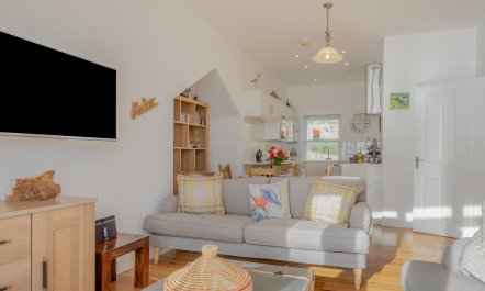 3 Bed in Ventnor 2