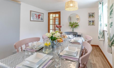 3 Bed in East Chilla 9