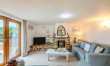 3 Bed in East Chilla 8