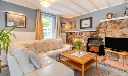 1 Bed in Newton Of Falkland 1