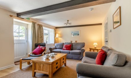 3 Bed in Burton Bradstock 5