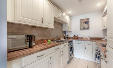 3 Bed in Whitby 6