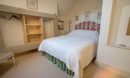9 Bed in Ropsley 8