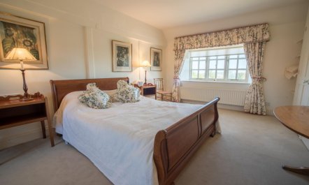 9 Bed in Ropsley 9