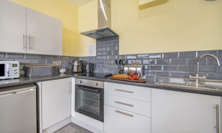 2 Bed in Tenby 7