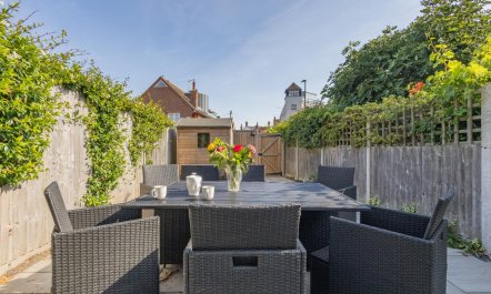 4 Bed in Southwold 8