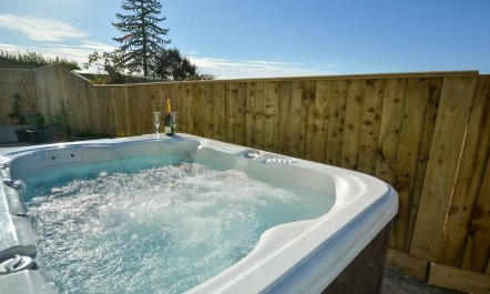 1 Bed in Four Lanes 1