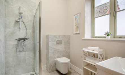 4 Bed in Wellesbourne 9