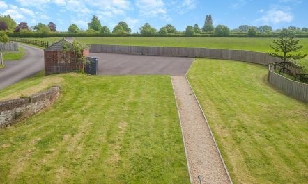 4 Bed in Heywood 4