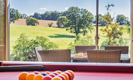 4 Bed in Ellastone 1