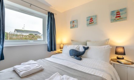 2 Bed in Brixham 3