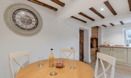 4 Bed in Southwell 8