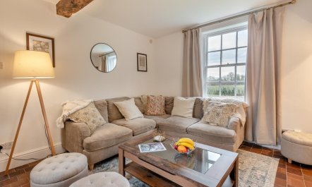 4 Bed in Southwell 6