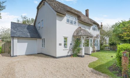 4 Bed in Wool