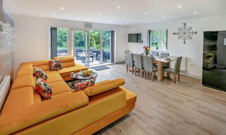 4 Bed in Retorrick Mill 7