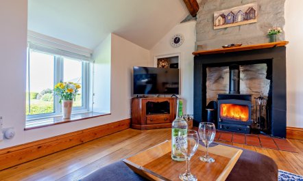 1 Bed in Port Mulgrave 7