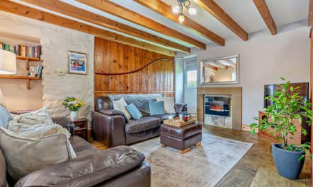 2 Bed in Port Mulgrave 2