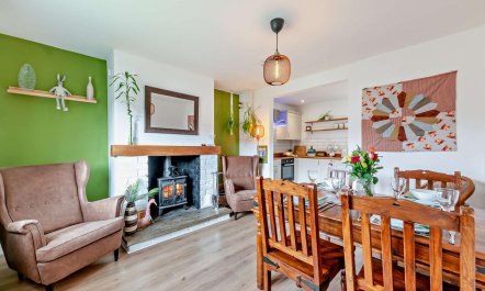 3 Bed in Byrness Village